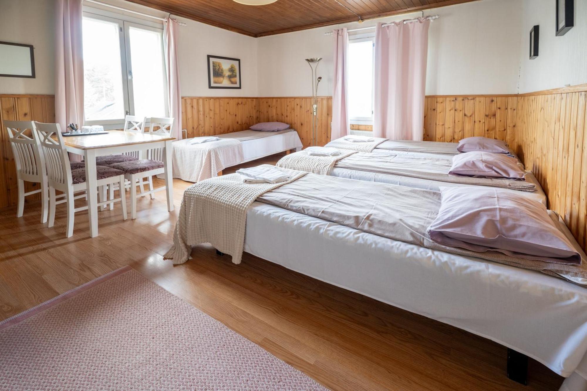 Arctic Guesthouse & Igloos رانوا المظهر الخارجي الصورة